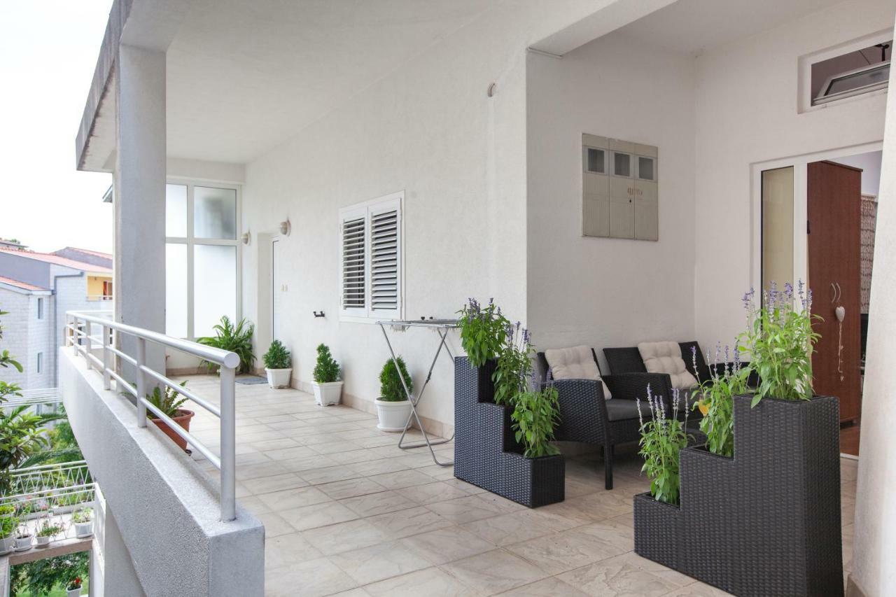 Apartments R Makarska Exterior photo